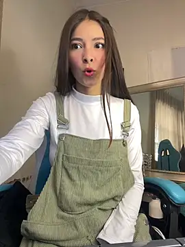 Snapshot of Aleska_Miami chatting on 02-04-26, 02:12 Aleska Miami online show from 02-04-26, 02:12