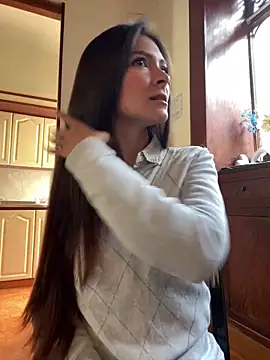 Snapshot of Aleska_Miami chatting on 02-18-26, 01:51 Aleska Miami online show from 02-18-26, 01:51