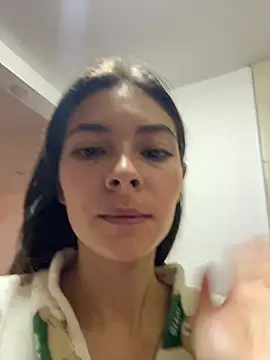 Aleska Miami online show from 04-07-26, 01:57