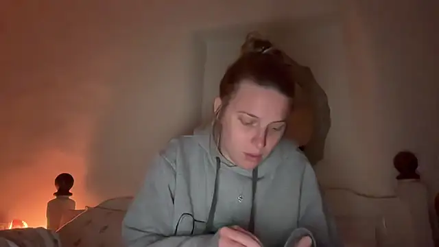 Ella-82 online show from 06-01-26, 08:19