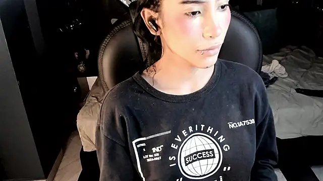 vaiolethsan   online show from 01-31-26, 08:40