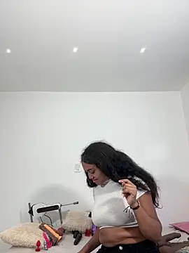 JasmineRose7 online show from 04-22-26, 11:17