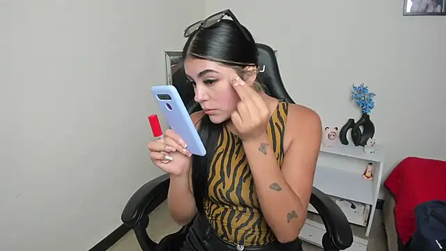 Sara willow online show from 01-18-25, 06:21