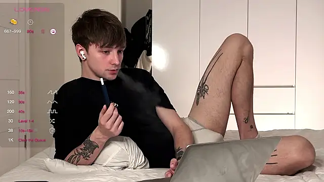 Snapshot of Calvin_Polanski chatting on 02-16-26, 05:33 Calvin Polanski online show from 02-16-26, 05:33