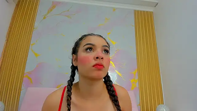 Kim Lennon online show from 10-10-25, 01:23