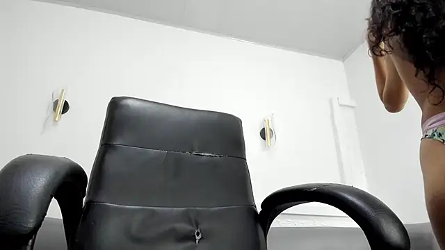 Valentina slim online show from 05-23-26, 01:59
