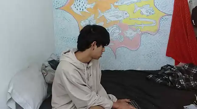 Snapshot of boysLittle chatting on 02-04-25, 12:00 boysLittle online show from 02-04-25, 12:00