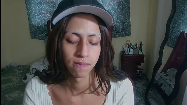 boysLittle online show from 05-21-26, 10:18