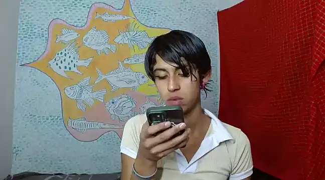 Snapshot of boysLittle chatting on 03-09-25, 12:31 boysLittle online show from 03-09-25, 12:31