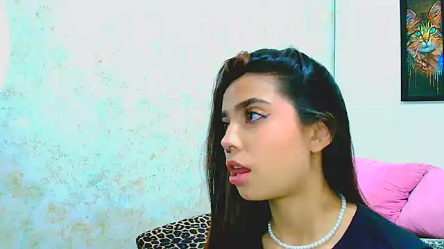 Rousse violett online show from 02-27-25, 08:09