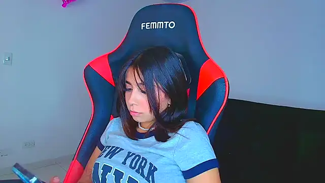 Rousse violett online show from 09-23-25, 07:54