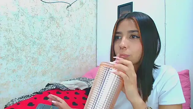 Rousse violett online show from 03-16-25, 03:04