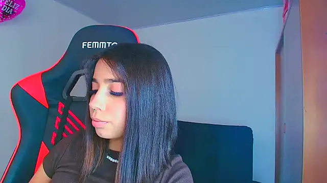 Rousse violett online show from 09-27-25, 08:59