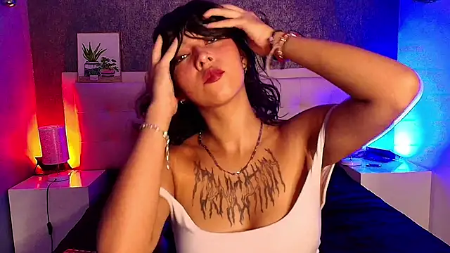 gabriela cortez online show from 02-21-25, 07:54