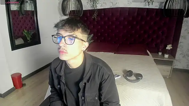 Snapshot of tim__fox chatting on 07-06-26, 11:50 tim fox online show from 07-06-26, 11:50