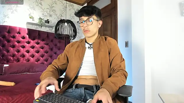 tim  fox online show from 10-22-25, 07:35