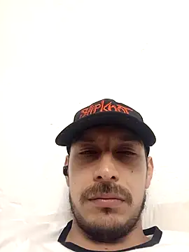 Snapshot of tony-camargo chatting on 01-08-25, 01:00 tony-camargo online show from 01-08-25, 01:00