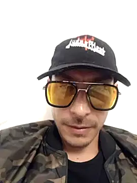 Snapshot of tony-camargo chatting on 01-15-25, 02:17 tony-camargo online show from 01-15-25, 02:17