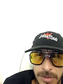 Snapshot of tony-camargo chatting on 01-10-25, 04:41 tony-camargo online show from 01-10-25, 04:41