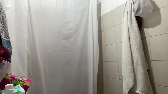 LunaBeya online show from 02-20-26, 12:29