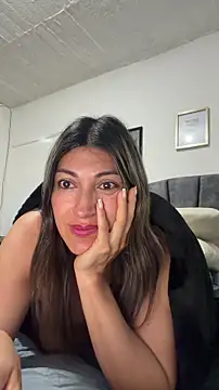 LunaBeya online show from 02-18-26, 02:13