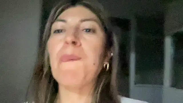 LunaBeya online show from 04-04-26, 02:07