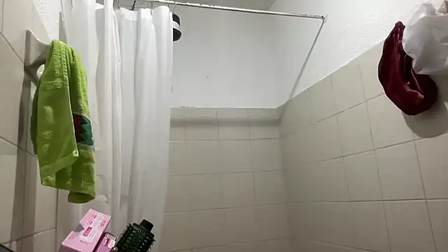 LunaBeya online show from 03-07-26, 12:32