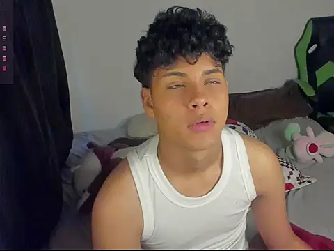 dani angels   online show from 01-21-25, 11:24