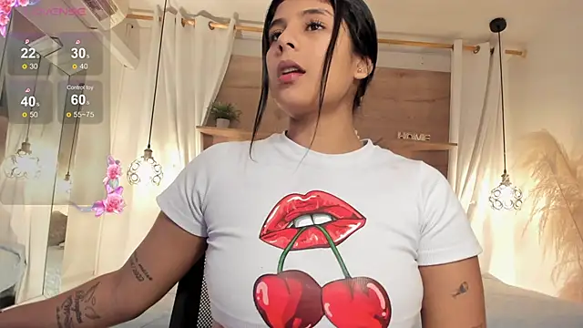 Luceroooo online show from 02-11-25, 02:35