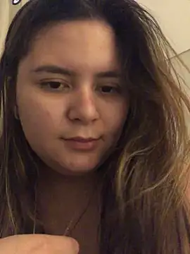 julinha2311 online show from 02-14-25, 11:10