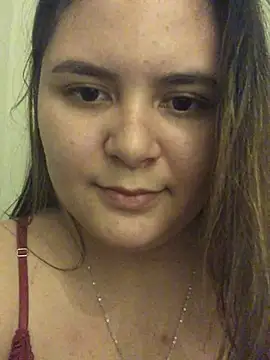 julinha2311 online show from 03-07-25, 12:26