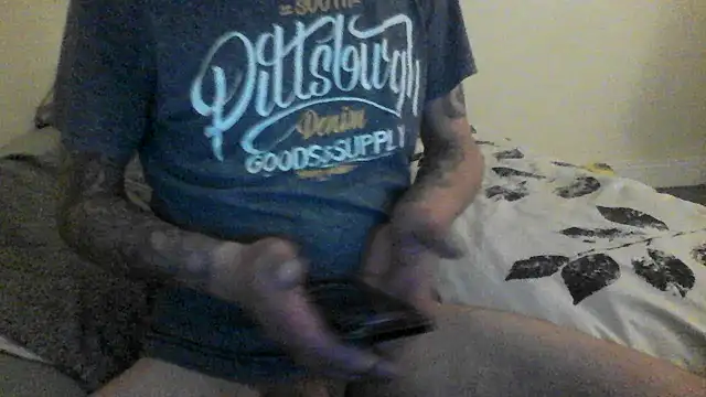 Snapshot of allnaked00 chatting on 04-30-26, 01:01 allnaked00 online show from 04-30-26, 01:01