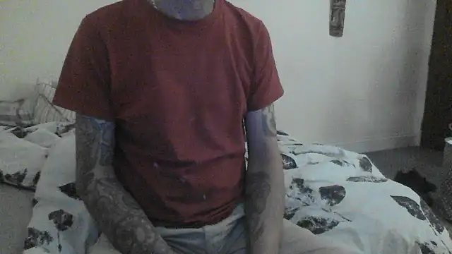Snapshot of allnaked00 chatting on 06-04-26, 11:09 allnaked00 online show from 06-04-26, 11:09