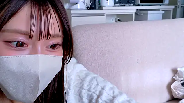 Snapshot of riken_jp chatting on 11-28-25, 01:06 riken jp online show from 11-28-25, 01:06