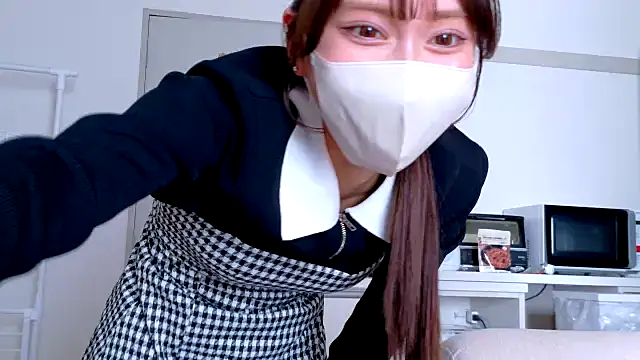 Snapshot of riken_jp chatting on 11-19-25, 02:00 riken jp online show from 11-19-25, 02:00