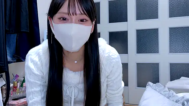 Snapshot of riken_jp chatting on 10-26-25, 02:50 riken jp online show from 10-26-25, 02:50