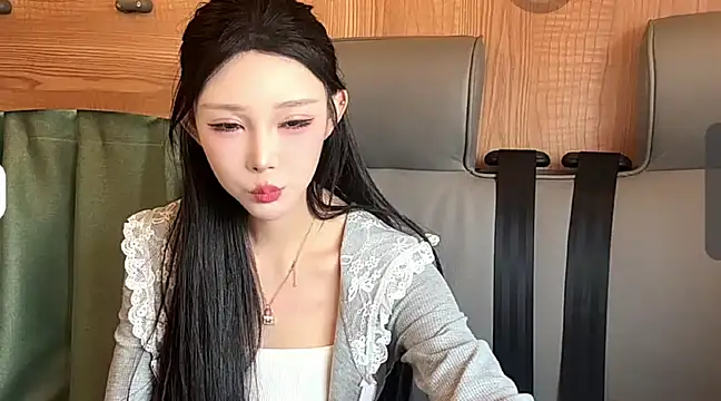 Snapshot of muyan_00 chatting on 02-22-25, 04:51 muyan 00 online show from 02-22-25, 04:51