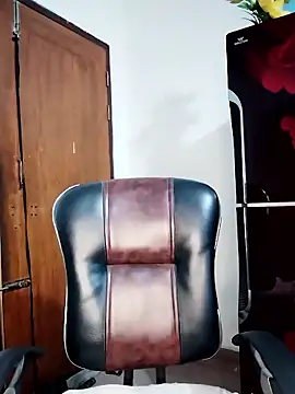 Anika-1 online show from 12-21-25, 05:03