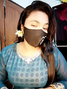 Anika-1 online show from 11-17-25, 04:22