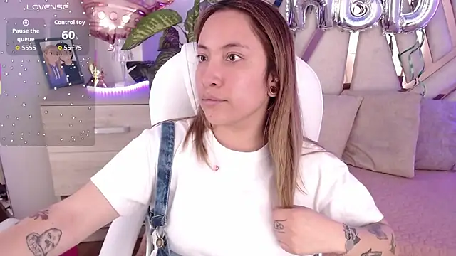 NyxAndria 1 online show from 10-04-25, 10:00