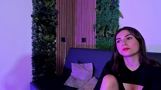 Naughty GilrW online show from 11-12-25, 08:23