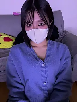 Snapshot of sakuchaaa_2525 chatting on 12-17-25, 02:11 sakuchaaa 2525 online show from 12-17-25, 02:11