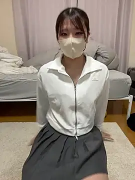 Snapshot of sakuchaaa_2525 chatting on 03-10-26, 06:34 sakuchaaa 2525 online show from 03-10-26, 06:34