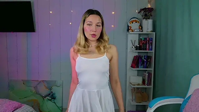 Mercedes Robinson online show from 11-01-25, 04:52