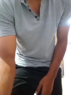 Snapshot of braveman999 chatting on 02-15-26, 04:02 braveman999 online show from 02-15-26, 04:02