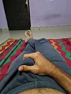 Snapshot of braveman999 chatting on 01-09-25, 04:17 braveman999 online show from 01-09-25, 04:17