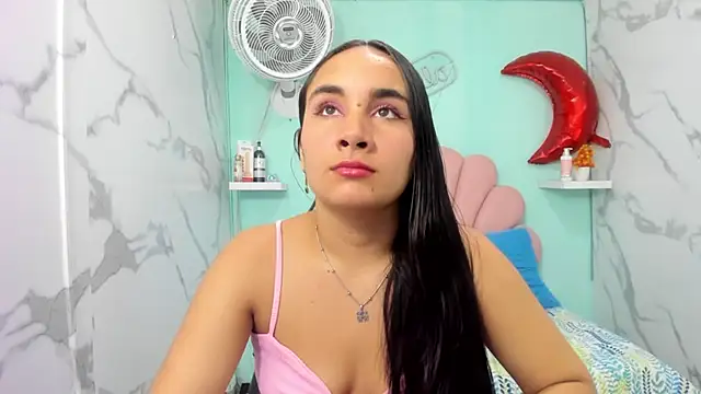 Snapshot of Maylin_horny19 chatting on 05-28-26, 03:03 Maylin horny19 online show from 05-28-26, 03:03