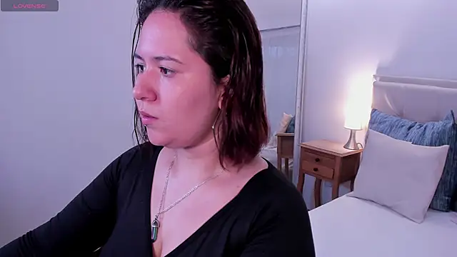 zoes milee online show from 03-11-25, 11:23