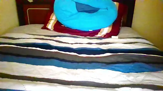 chocolatechipkukky85 online show from 03-27-26, 09:38