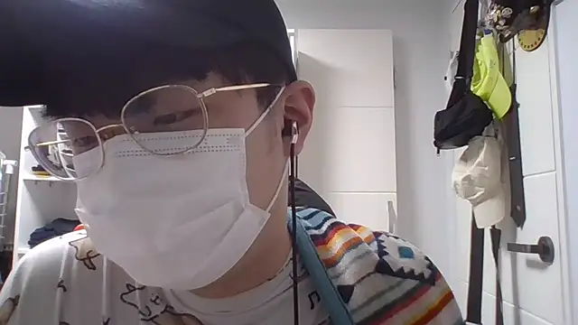 Snapshot of chaycer chatting on 02-23-25, 02:57 chaycer online show from 02-23-25, 02:57